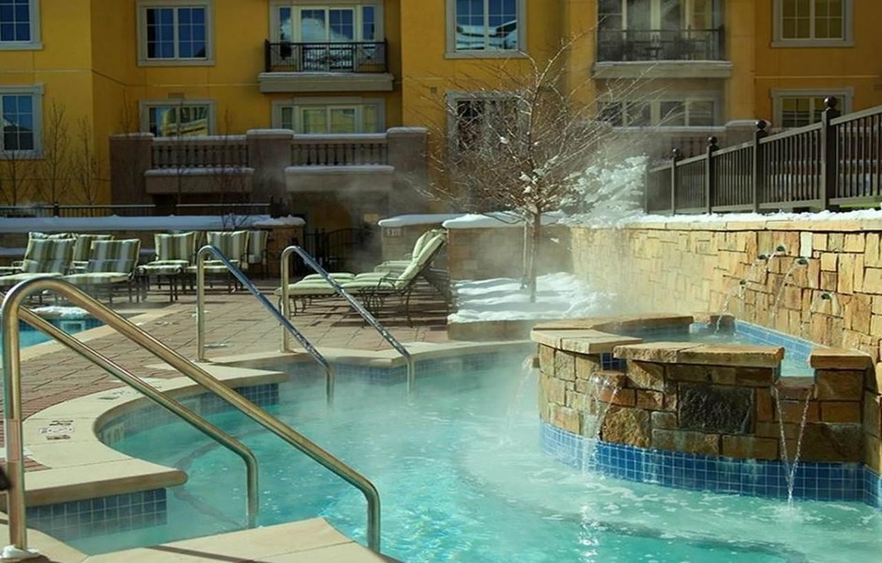 Legendary Lodging At The Ritz Vail Luaran gambar