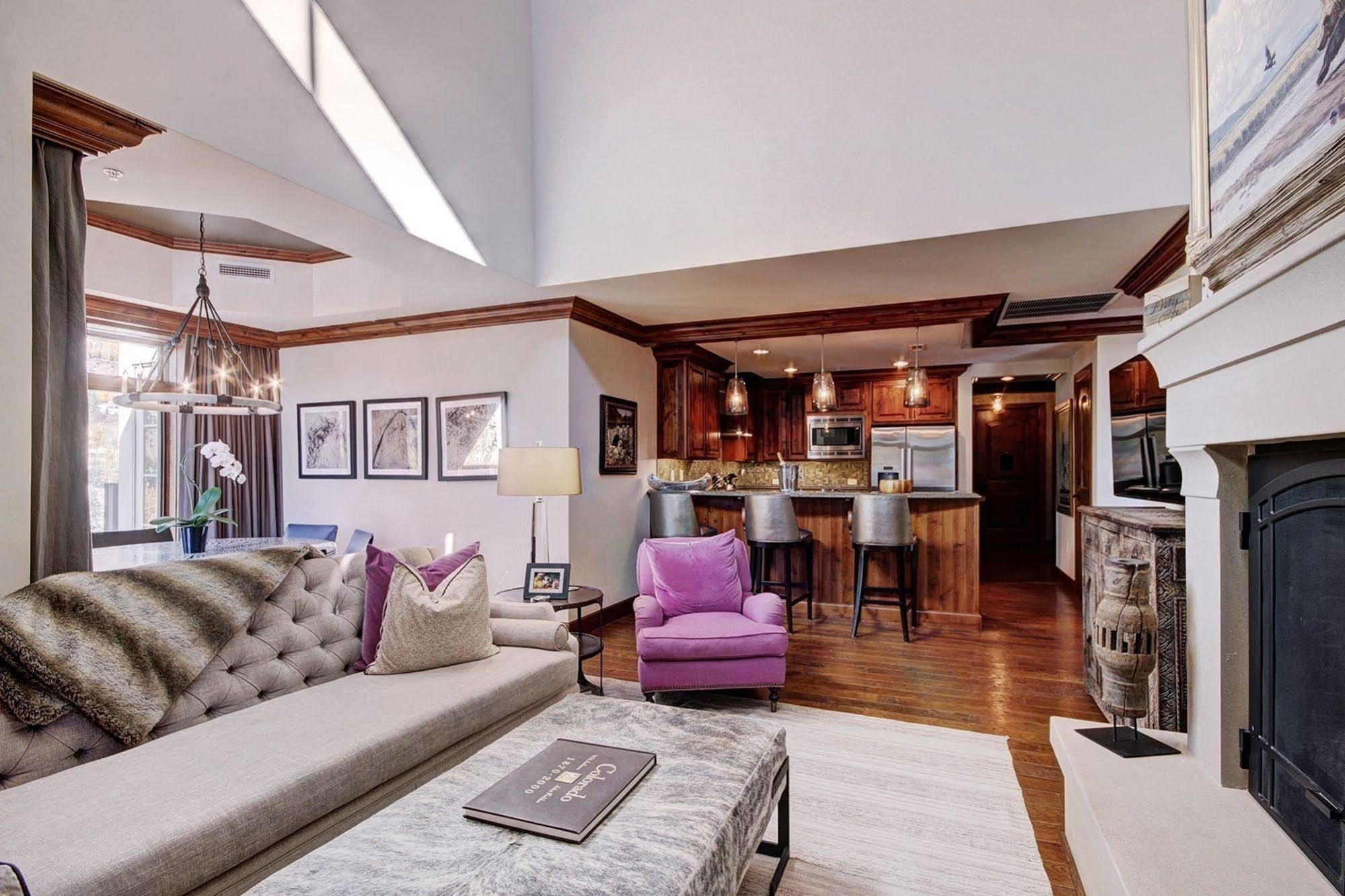 Legendary Lodging At The Ritz Vail Luaran gambar