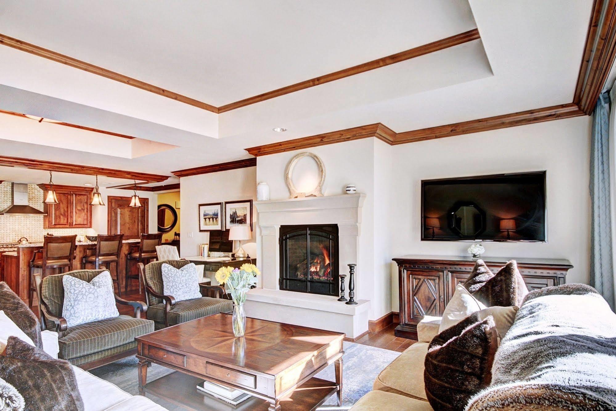 Legendary Lodging At The Ritz Vail Luaran gambar