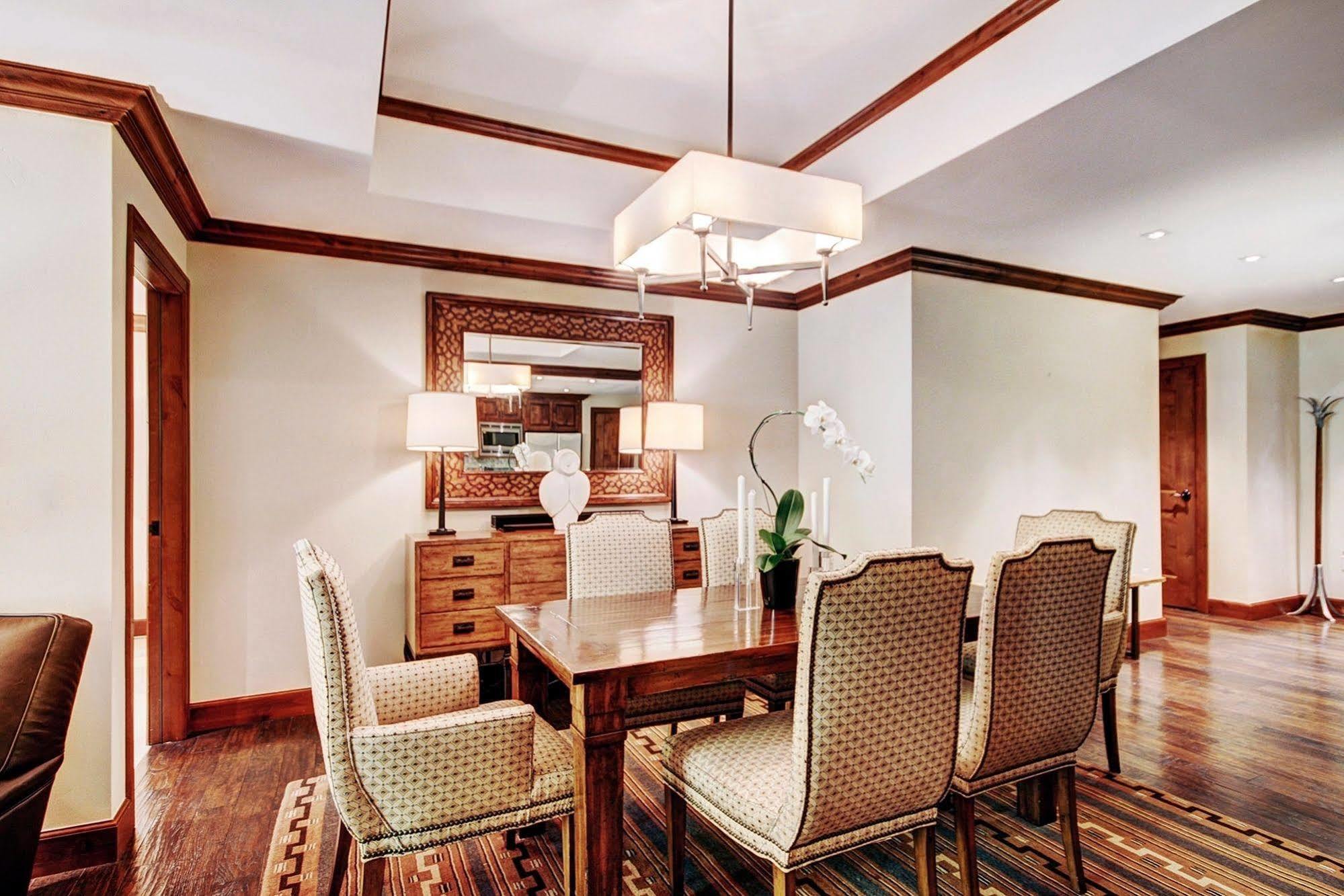 Legendary Lodging At The Ritz Vail Luaran gambar