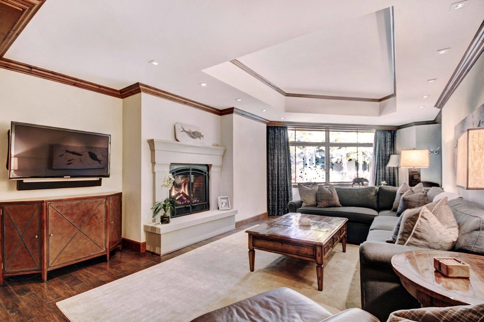 Legendary Lodging At The Ritz Vail Luaran gambar
