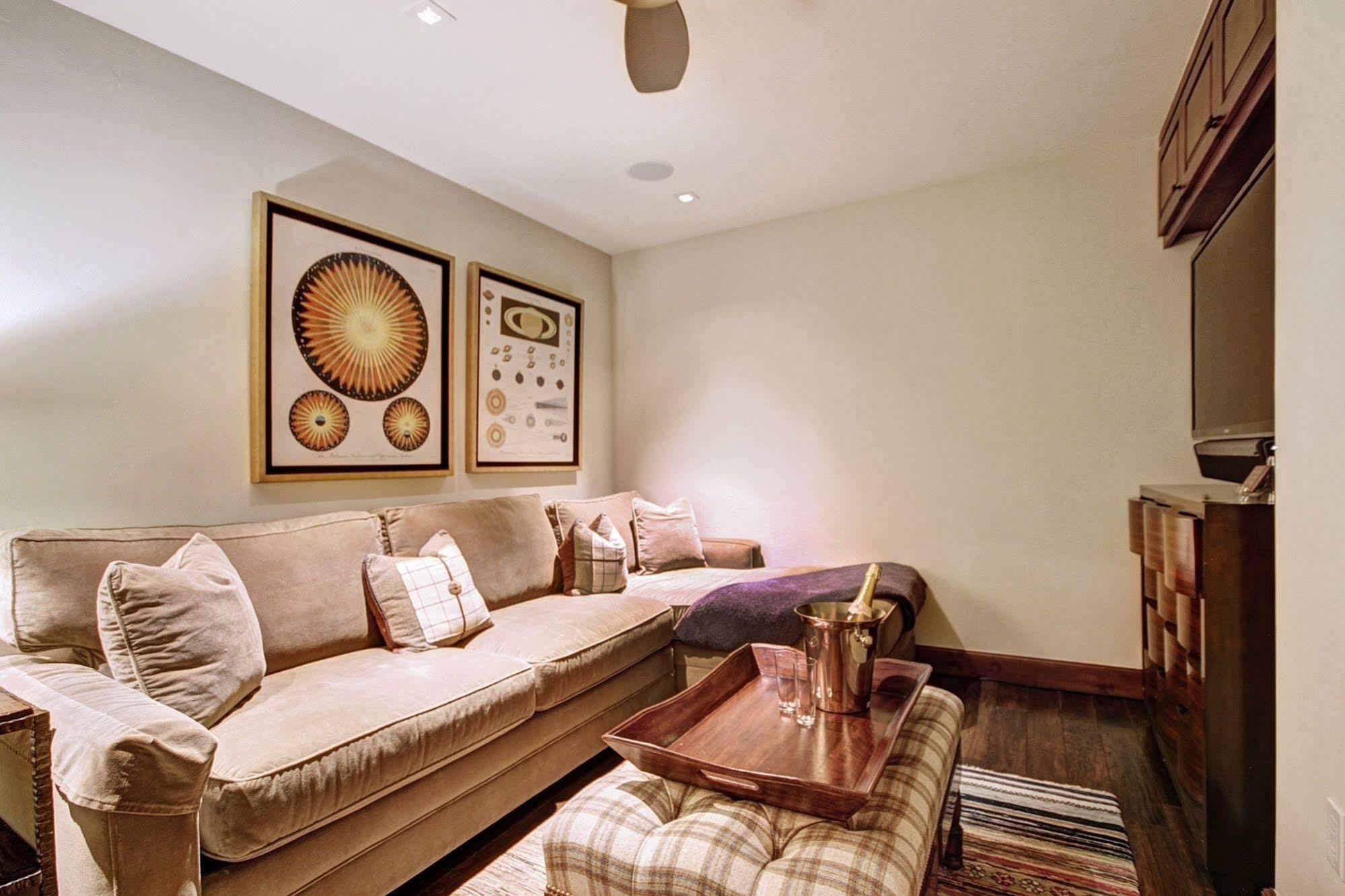 Legendary Lodging At The Ritz Vail Luaran gambar
